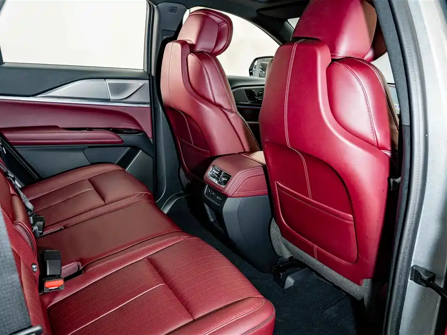 Cadillac XT5 — миниатюра 22