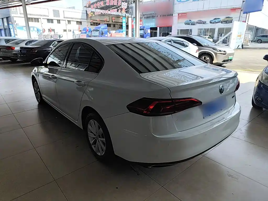 Volkswagen Bora — миниатюра 5