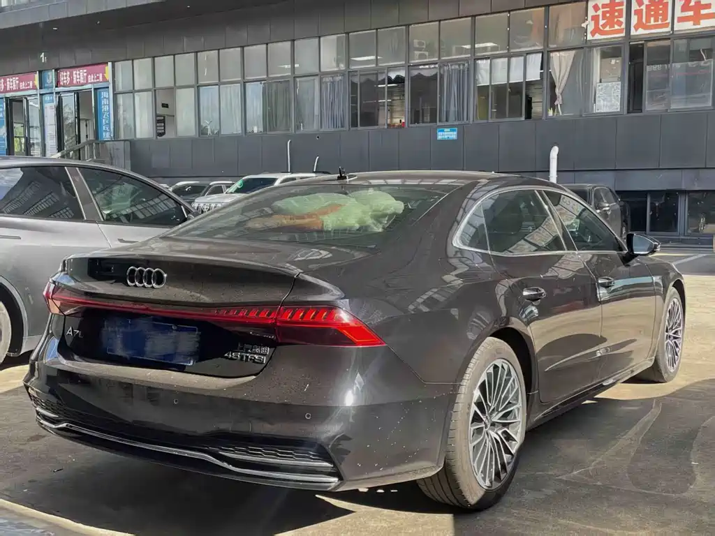 Audi A7L — миниатюра 6