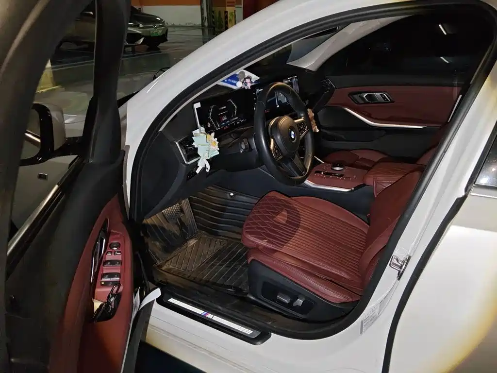 BMW 3 Series — миниатюра 12