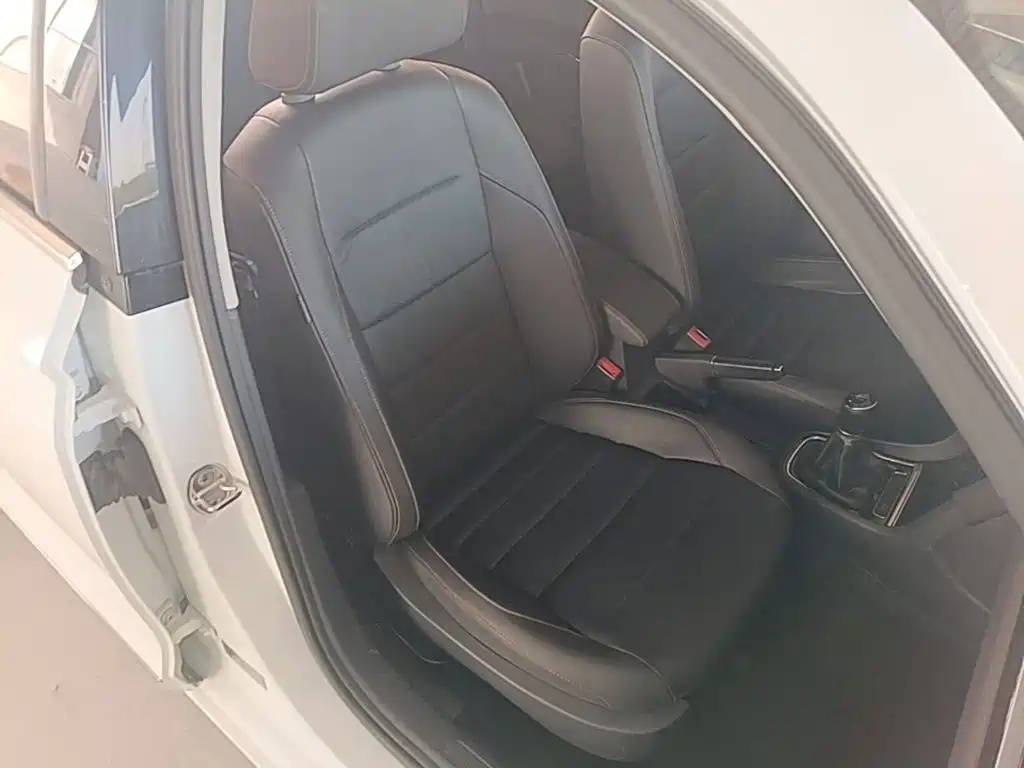 Volkswagen Bora — миниатюра 25