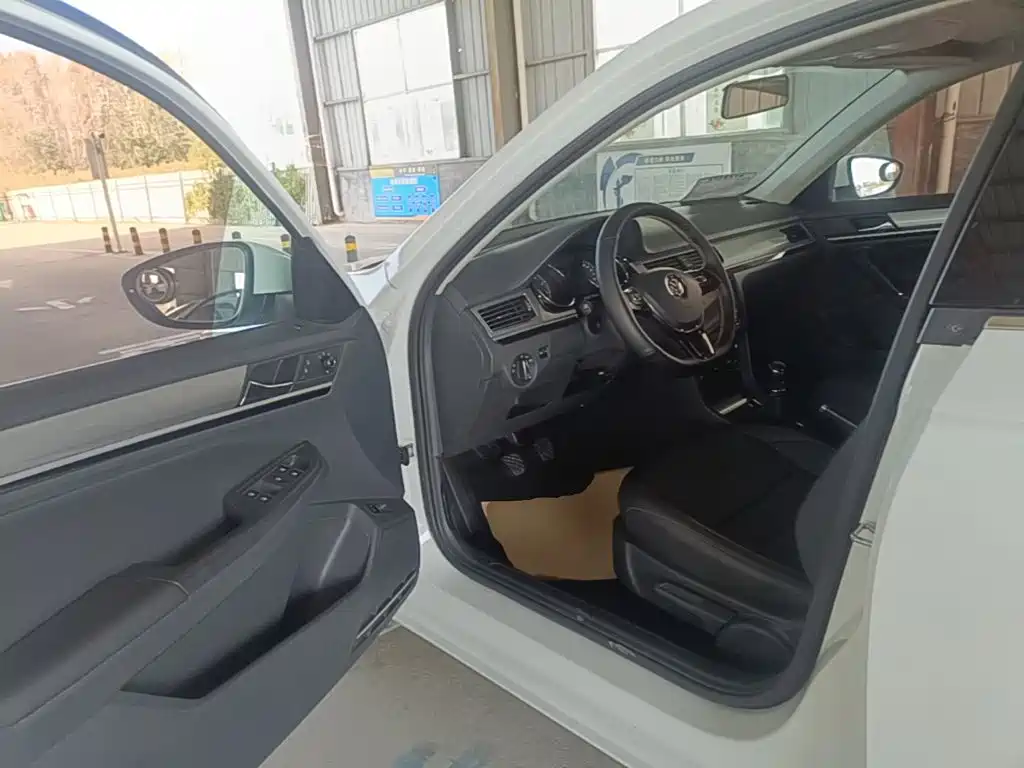 Volkswagen Bora — миниатюра 16