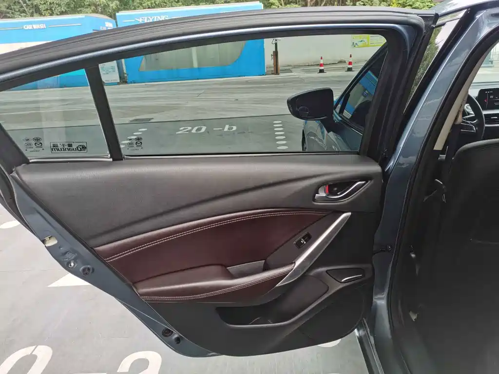 Mazda Atenza — миниатюра 7