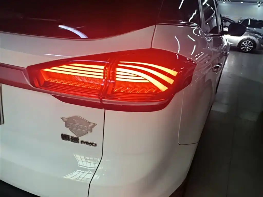 Geely Boyue 2020 1.8TD DCT PRO