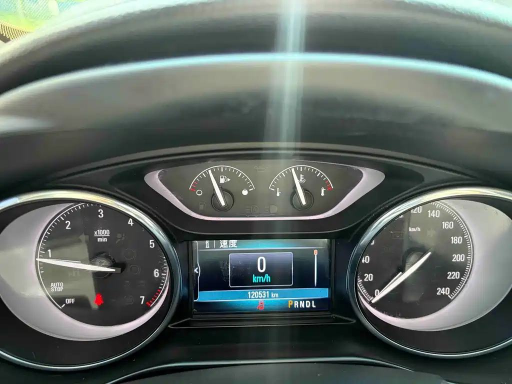 Buick Envision Plus — миниатюра 8