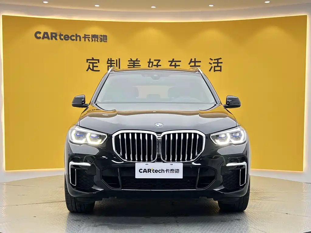 BMW X5 2022 xDrive 30Li Premium M Sport