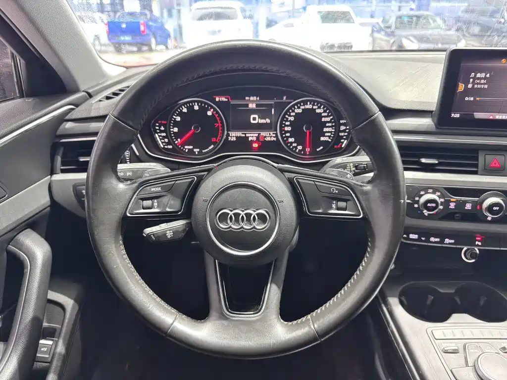 Audi A4L — миниатюра 8