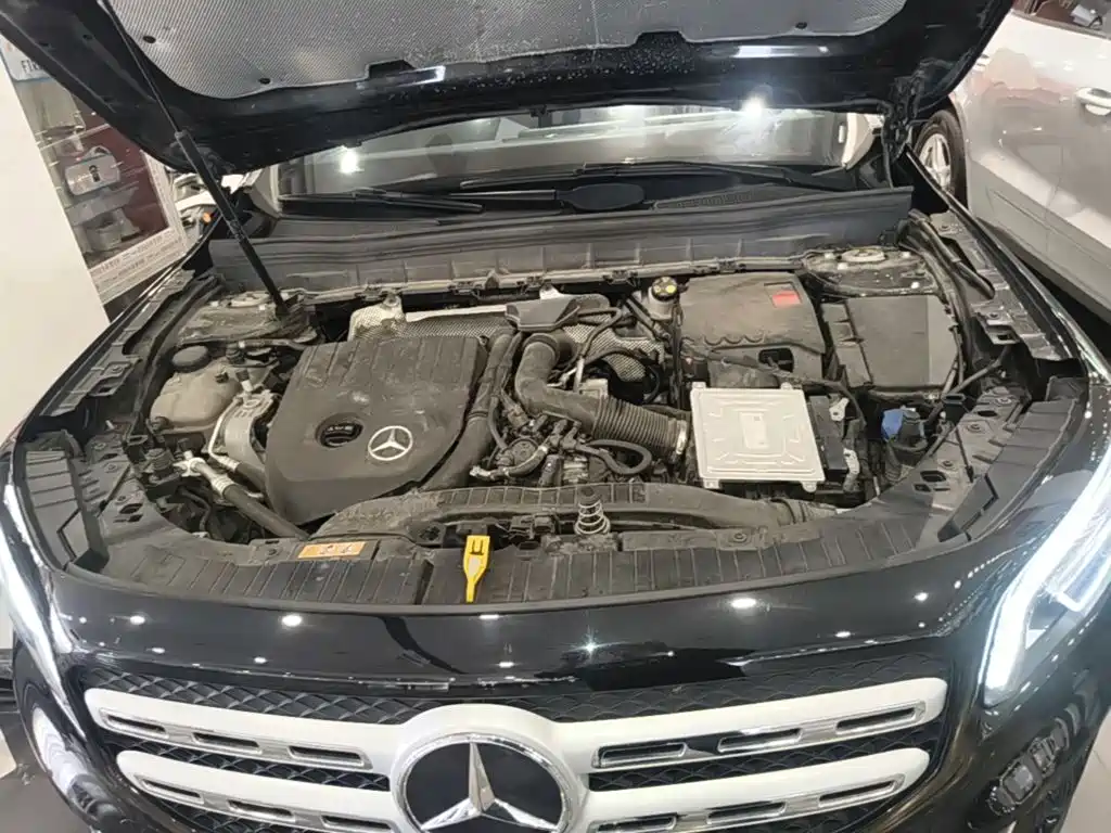 Mercedes-Benz GLB — миниатюра 20