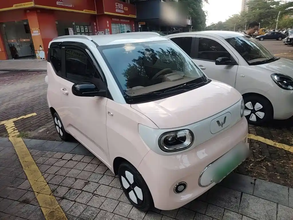 Wuling MINIEV — миниатюра 4