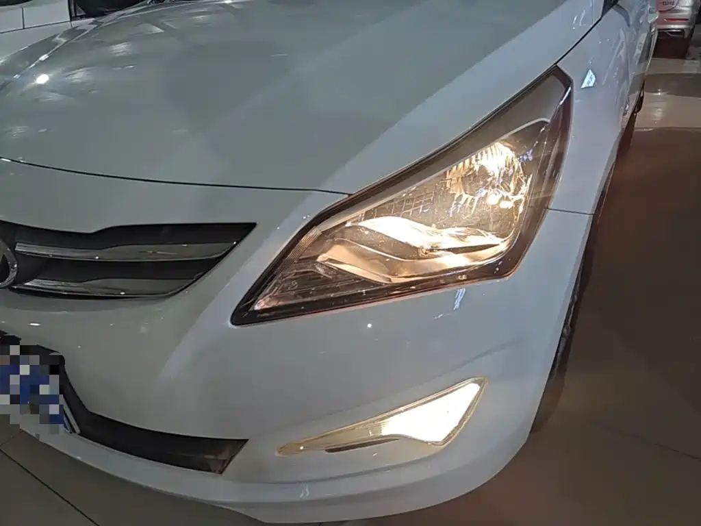 Hyundai Verna — миниатюра 24