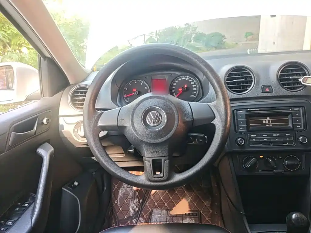 Volkswagen Jetta — миниатюра 11