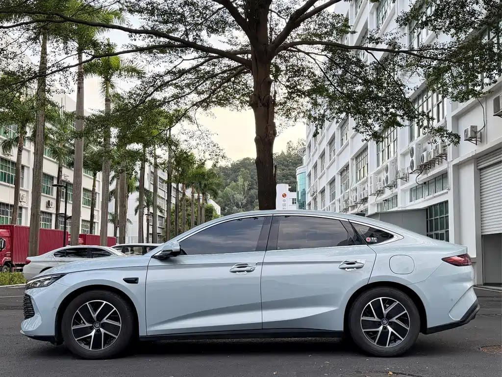 BYD Qin L — миниатюра 3
