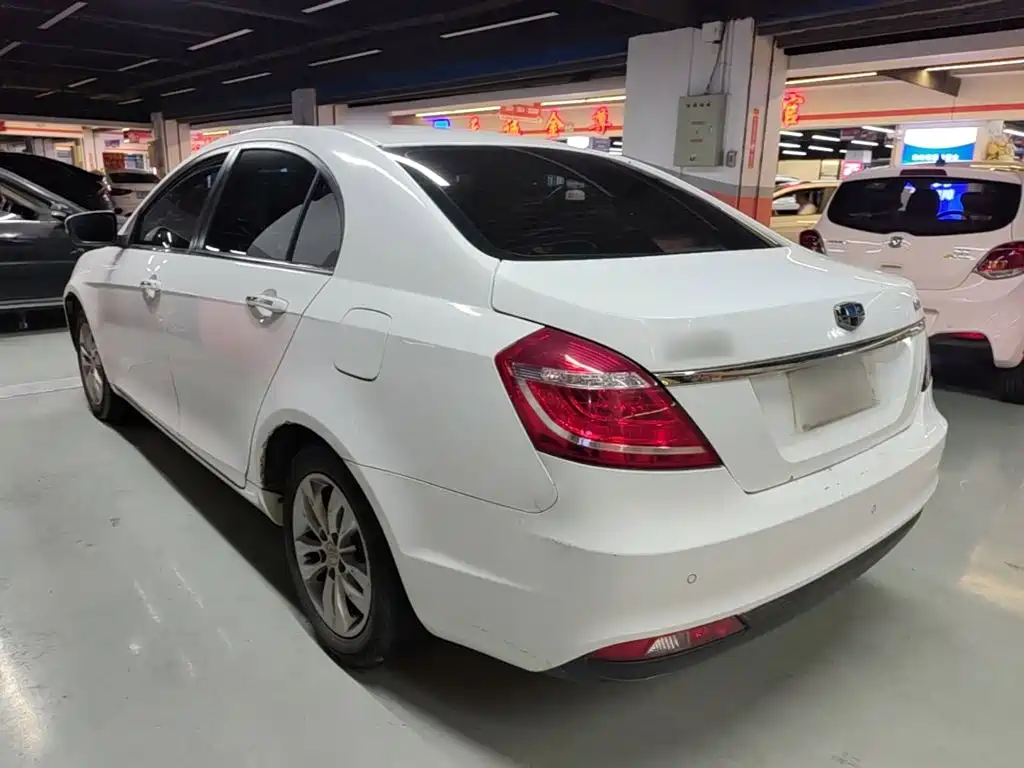 Geely Emgrand — миниатюра 5