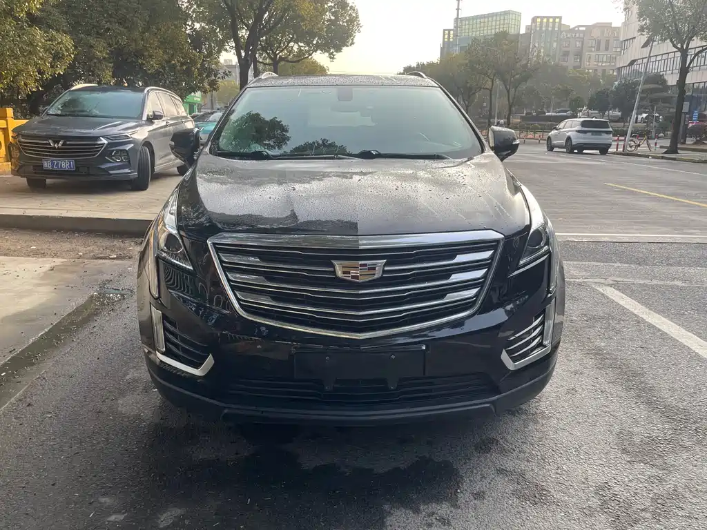 CADILLAC XT5