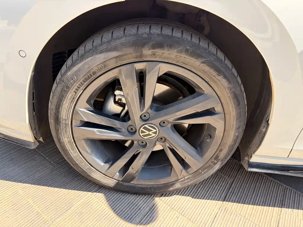 Volkswagen Golf — миниатюра 21