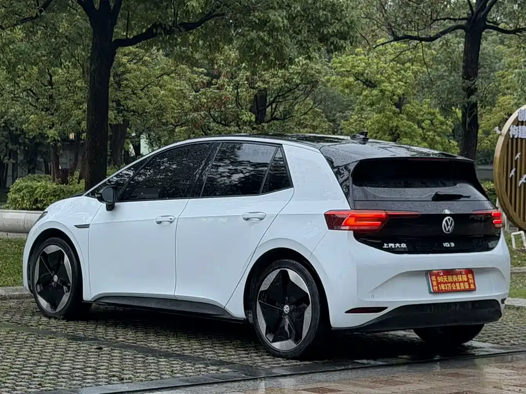 Volkswagen ID.3 — миниатюра 10