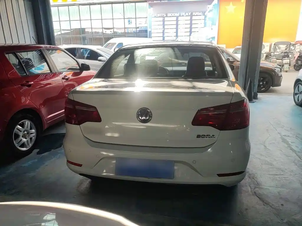 Volkswagen Bora — миниатюра 6