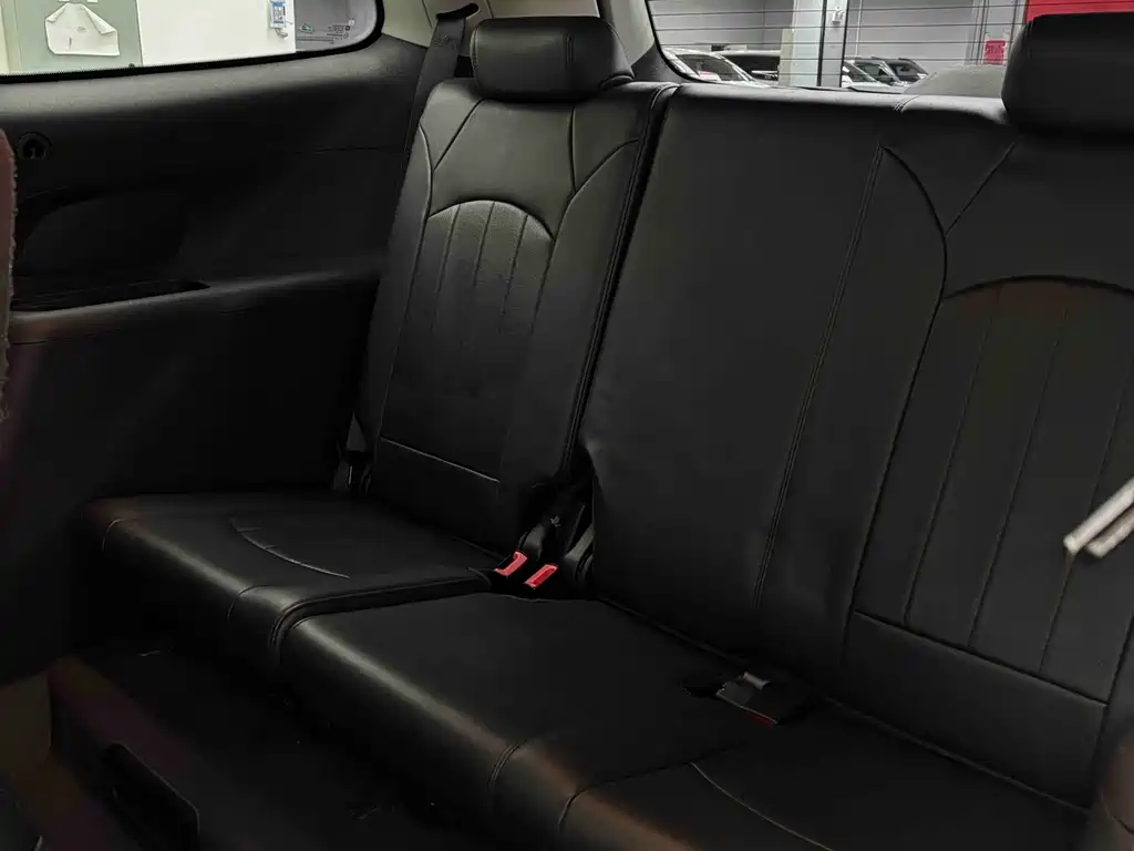 Buick Enclave 2011