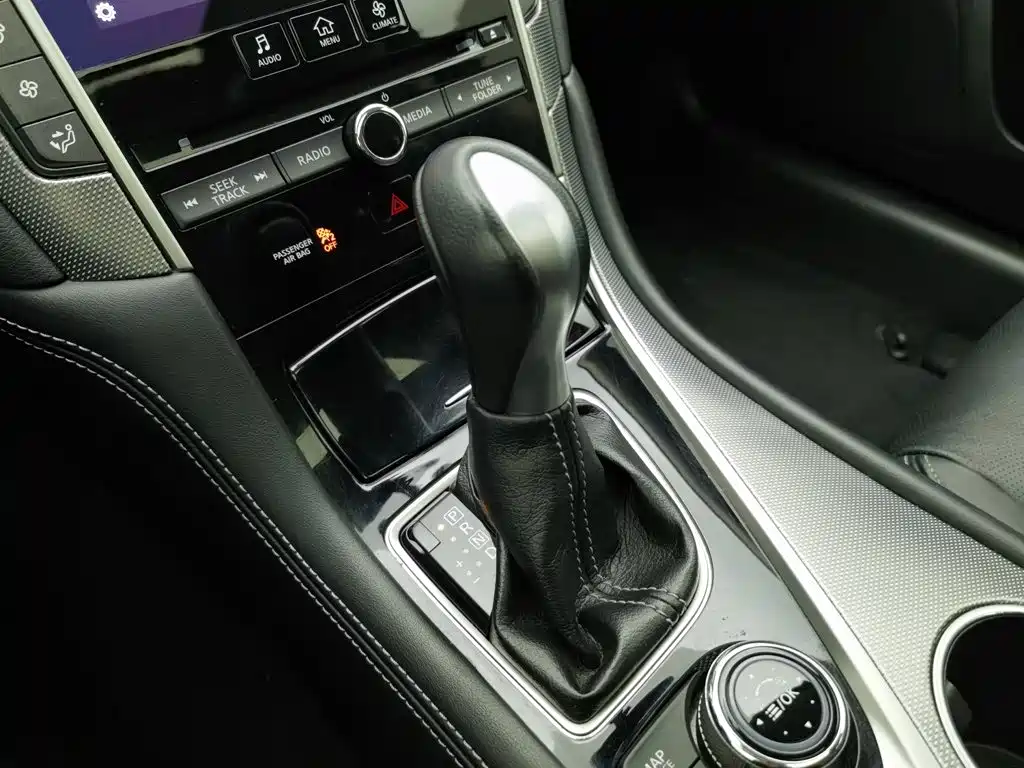 Infiniti Q50L — миниатюра 13