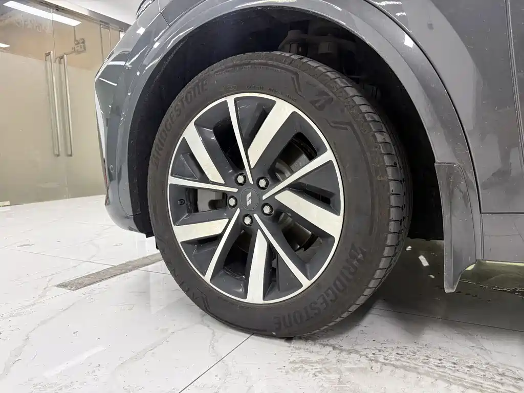 Li Auto Li L7 — миниатюра 7