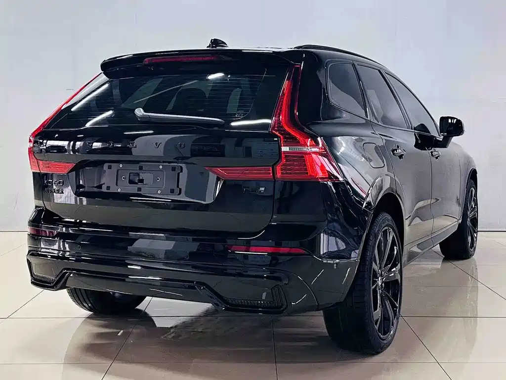 VOLVO XC60 PLUG IN HYBRID