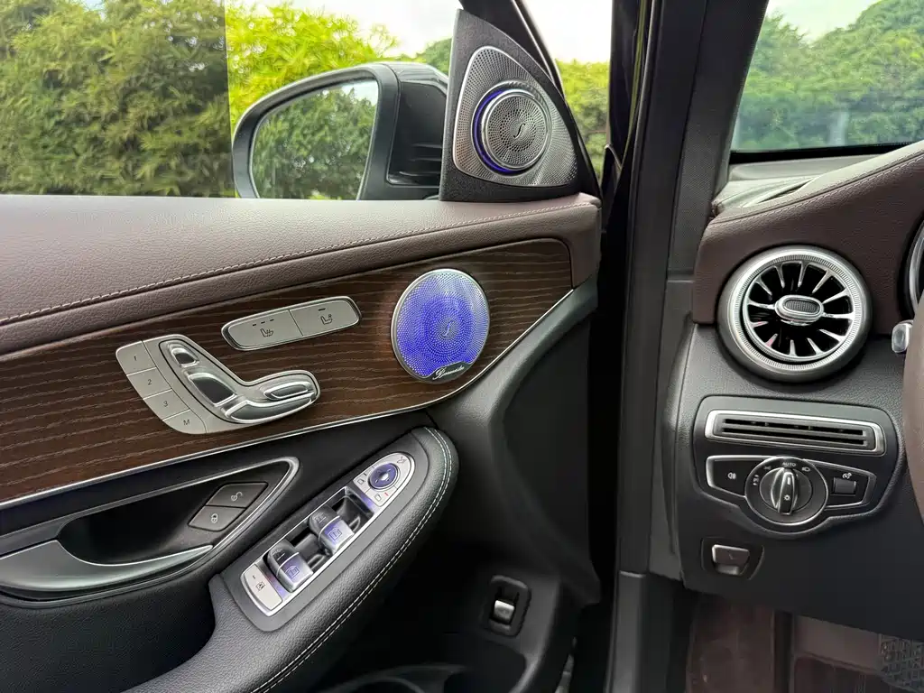 Mercedes-Benz GLC — миниатюра 5