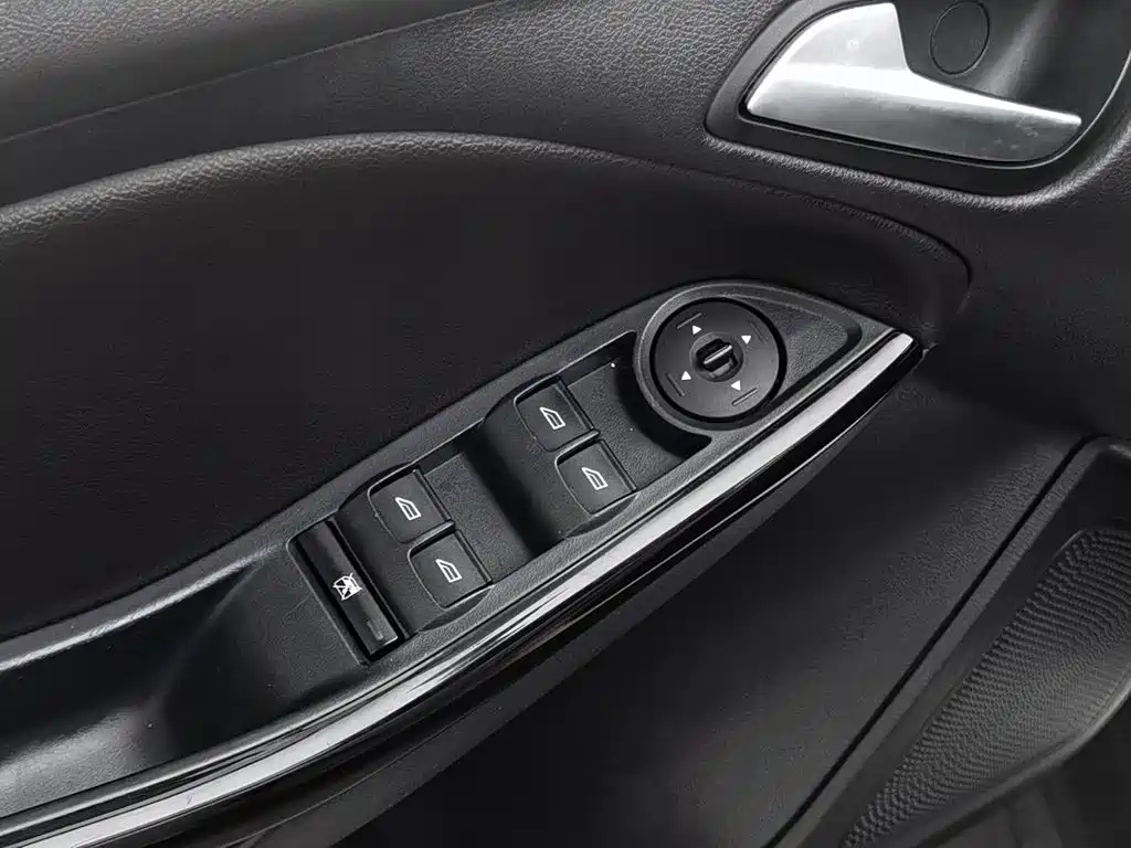 Ford Focus — миниатюра 9