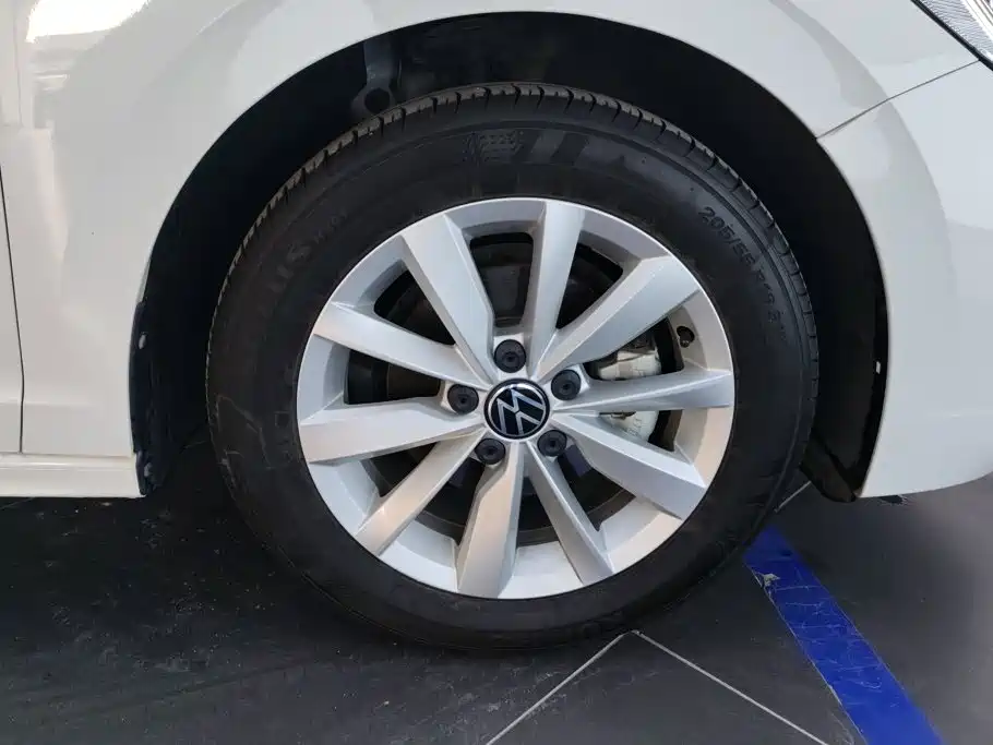 Volkswagen Bora — миниатюра 6