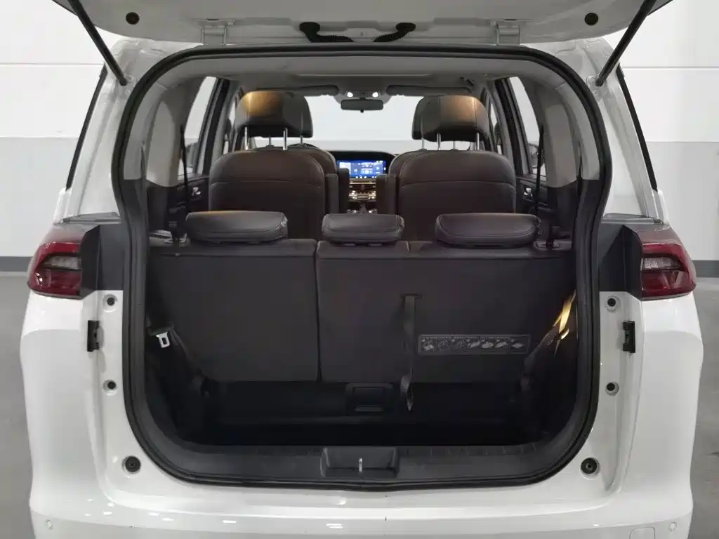 GAC Motor Trumpchi M6 — миниатюра 16