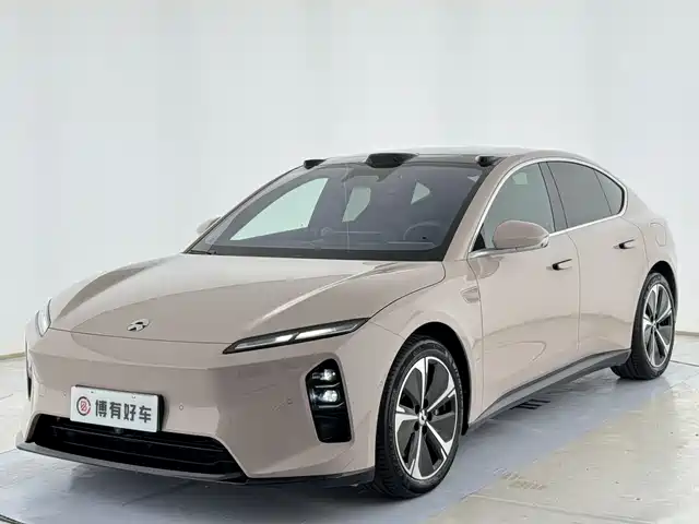 2025 Nio ET5