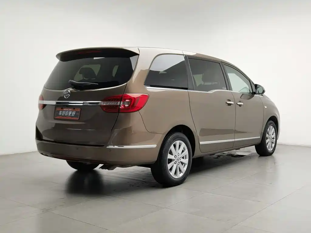 Buick GL8 — миниатюра 2