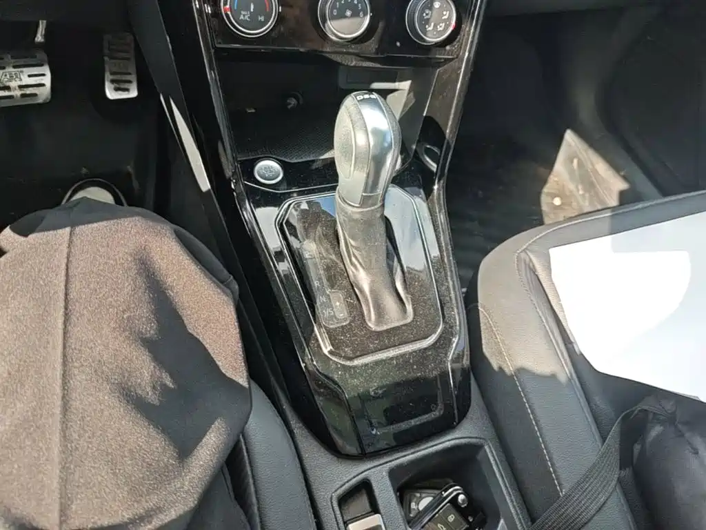 Volkswagen T-Roc — миниатюра 14
