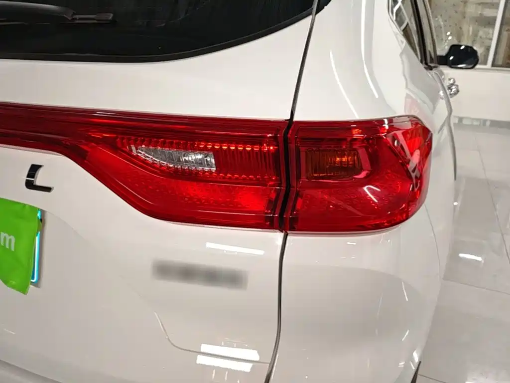 Haval M6 — миниатюра 8