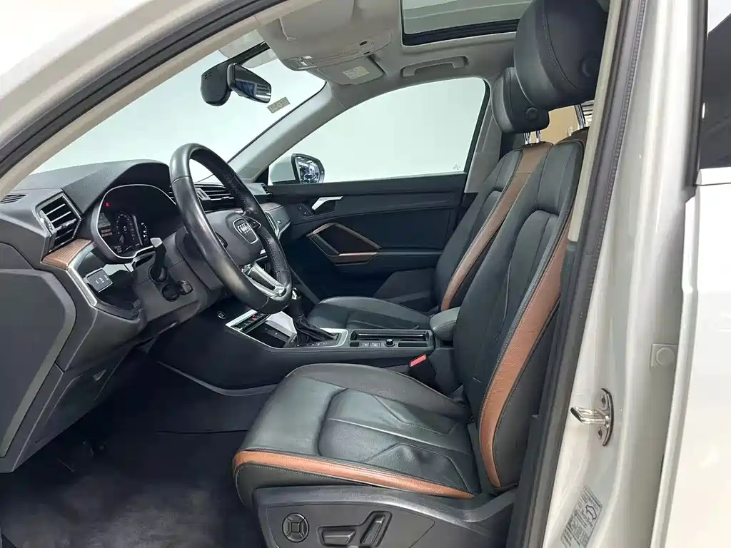 Audi Q3 — миниатюра 11