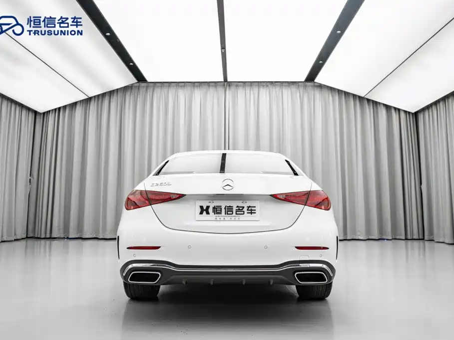 Mercedes-Benz C-Class — миниатюра 6