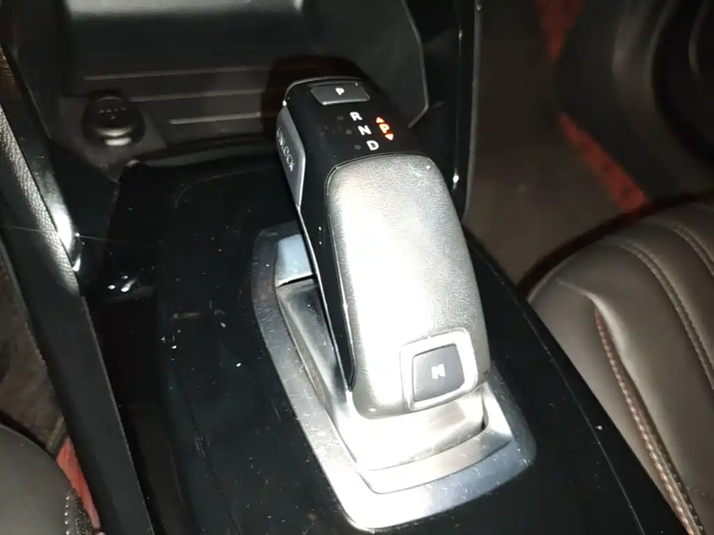 Peugeot 2008 — миниатюра 14