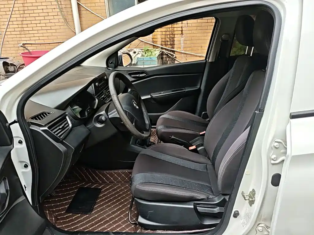 Baojun 310 — миниатюра 15