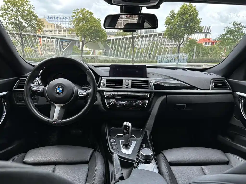 BMW 3 Series GT 3 GT 2019 320i M Sport