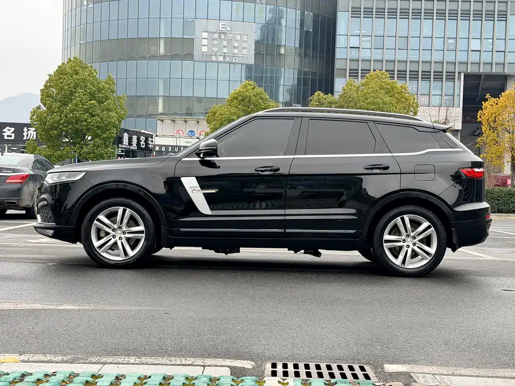 ZOTYE T700