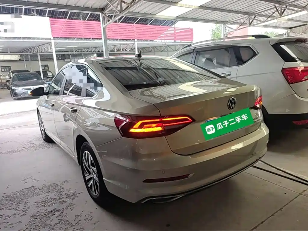 Volkswagen Lavida — миниатюра 5