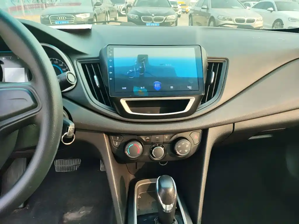 Chevrolet Cavalier — миниатюра 12