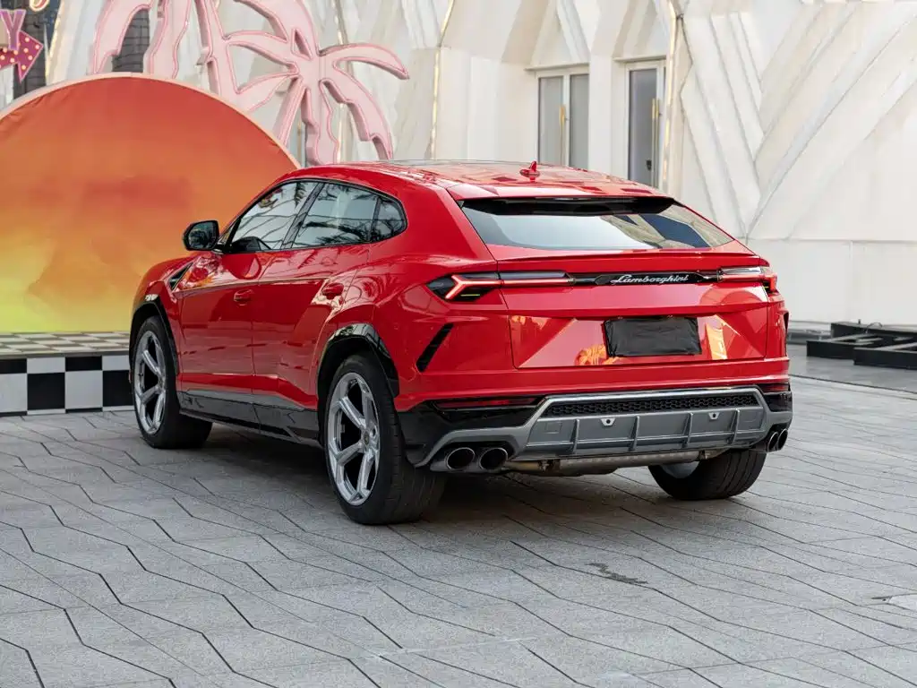Lamborghini Urus — миниатюра 6