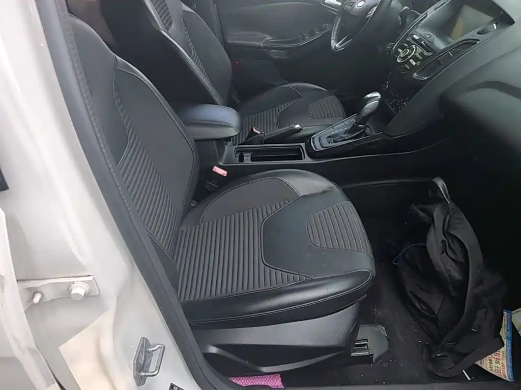 Ford Focus — миниатюра 25