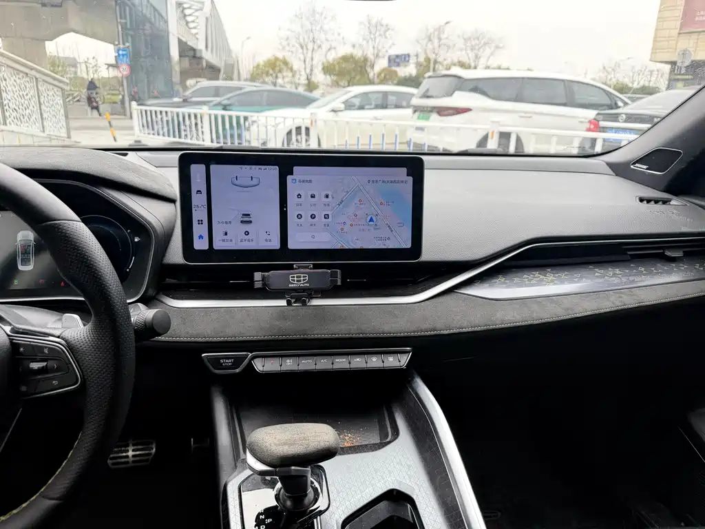 GEELY AUTOMOBILE XINGRUI