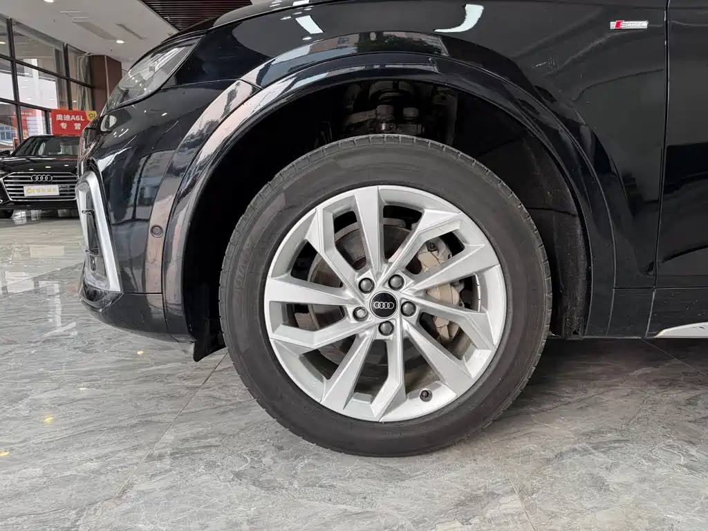 Audi Q5L — миниатюра 8