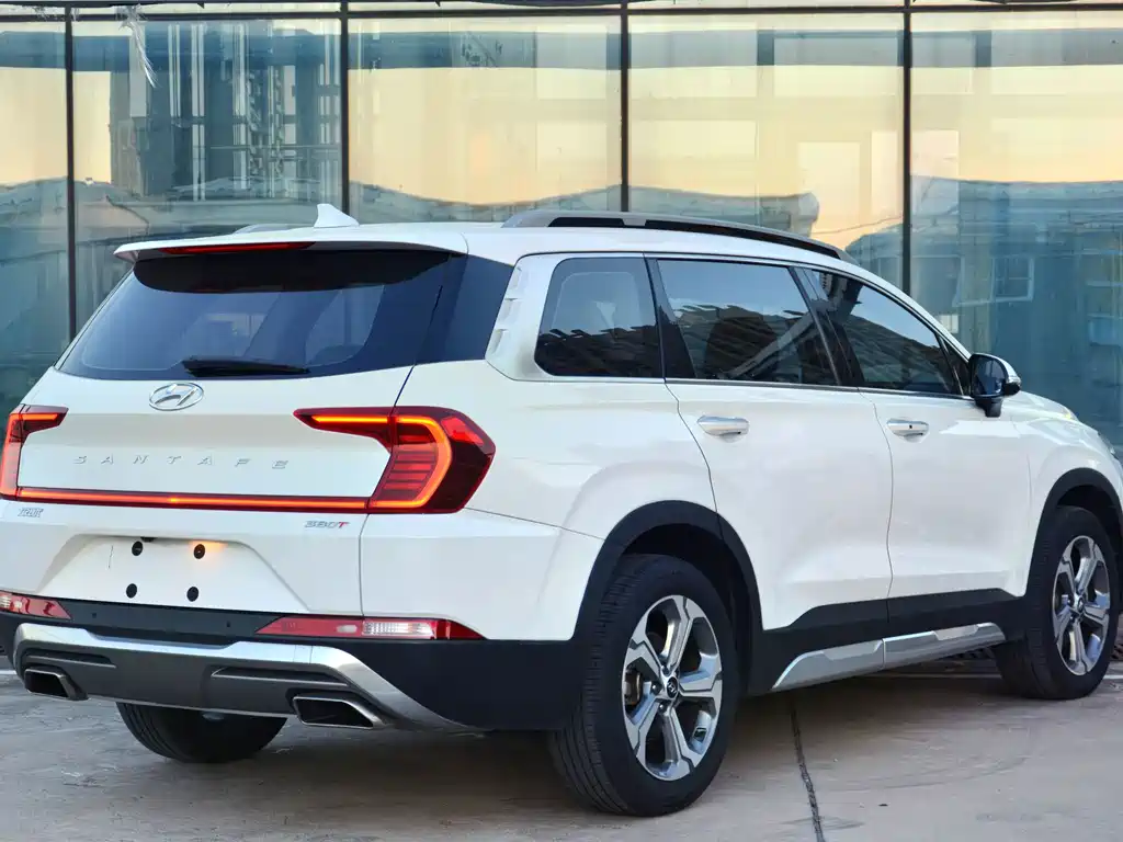 Hyundai Santa Fe — миниатюра 3