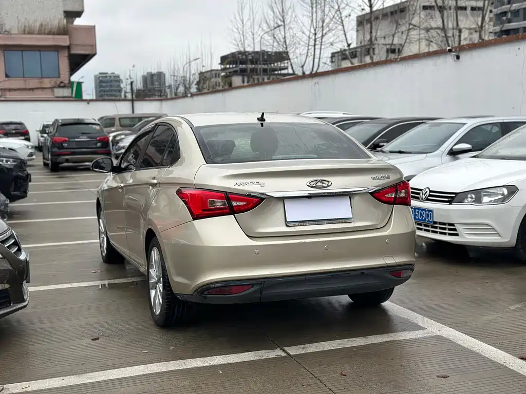 CHERY ARRIZO 5