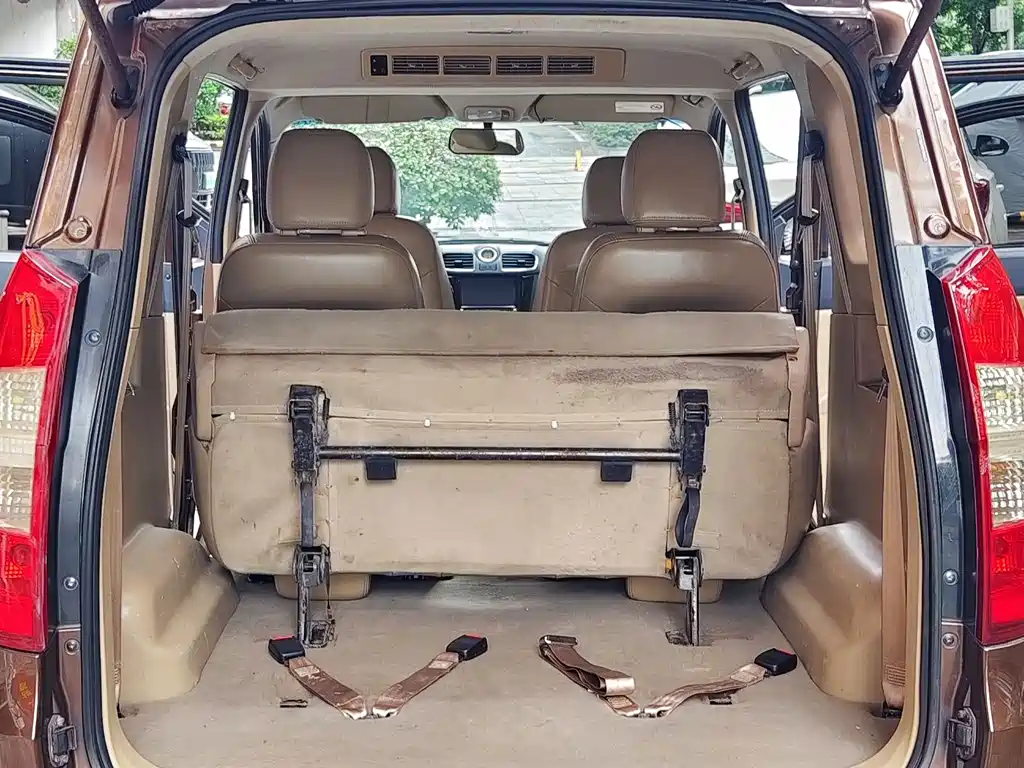 Wuling Hongguang — миниатюра 13