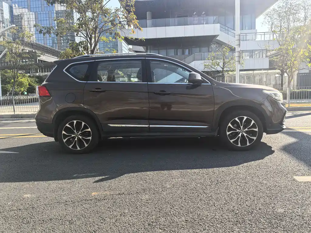 DONGFENG JINGYI X5
