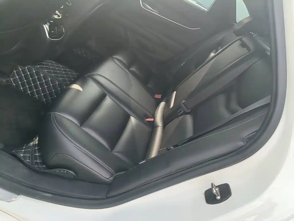 Cadillac XTS — миниатюра 17